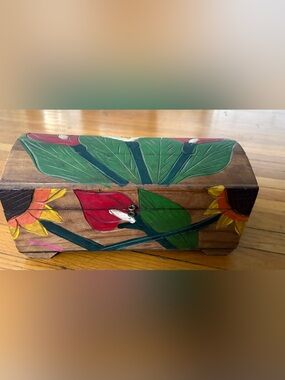 Hand-Painted Wooden Floral Box - Red & Green